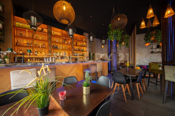 locale di sgombero in vendita a Roma in zona Appio Latino