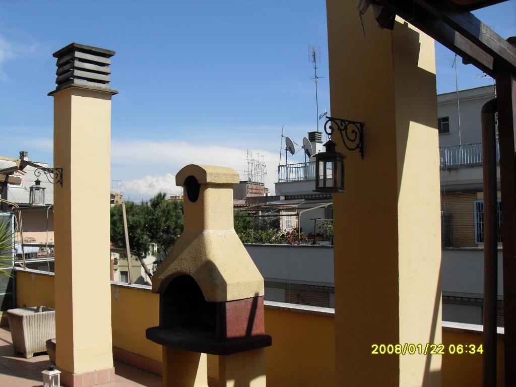 appartamento in vendita a Roma in zona Tuscolano