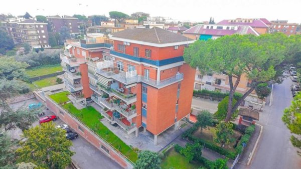 appartamento in vendita a Roma in zona Gianicolense