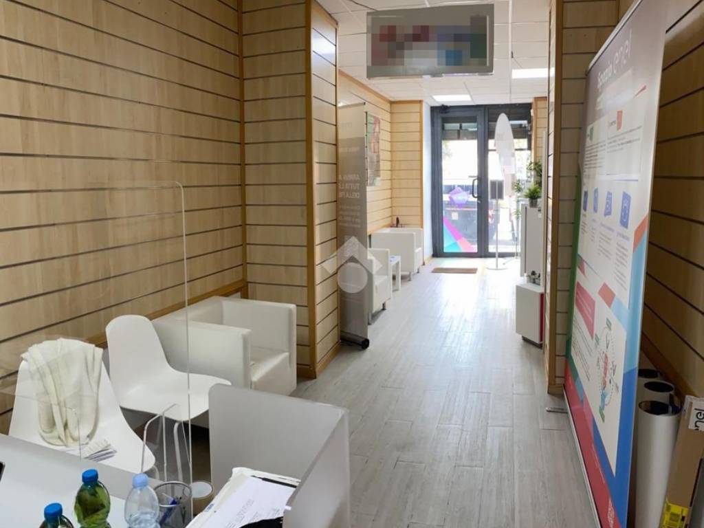 negozio in vendita a Roma in zona Prenestino-Centocelle