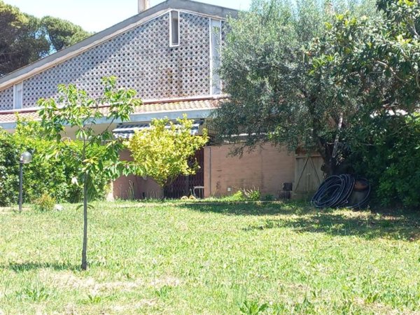 casa indipendente in vendita a Roma in zona La Giustiniana