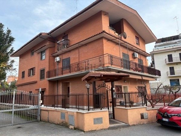 appartamento in vendita a Roma in zona Montespaccato