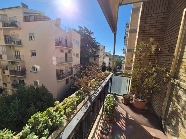 appartamento in vendita a Roma in zona Della Vittoria