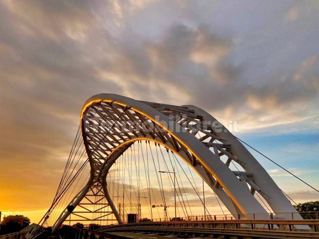 appartamento in vendita a Roma in zona Ostiense