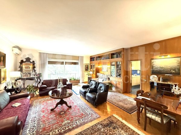 appartamento in vendita a Roma in zona EUR