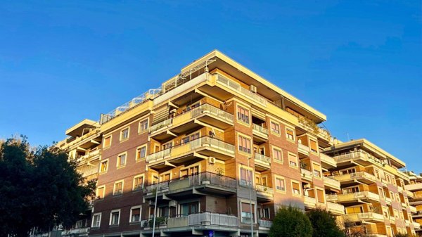appartamento in vendita a Roma in zona Ostia