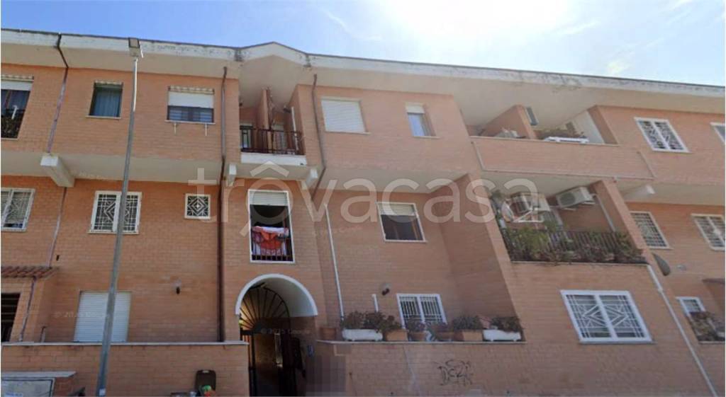 appartamento in vendita a Roma in zona Acilia
