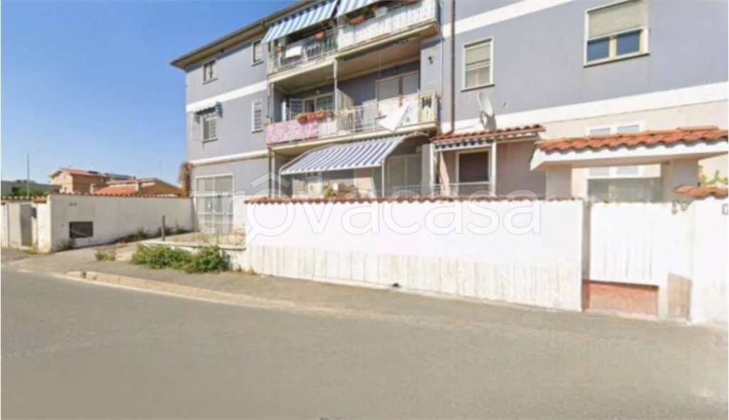 appartamento in vendita a Roma in zona Dragona/Bagnoletto