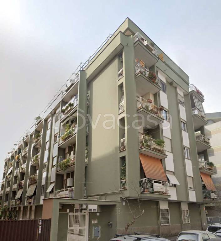 appartamento in vendita a Roma in zona Ostia