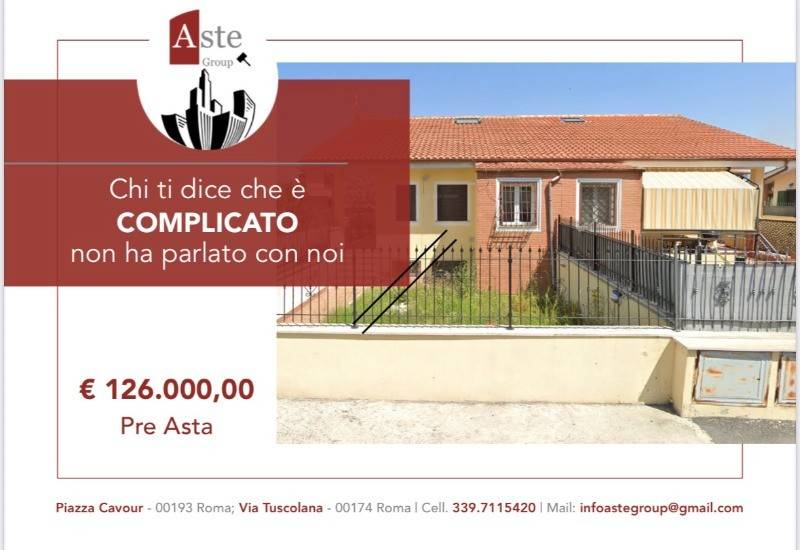 casa indipendente in vendita a Roma in zona Finocchio