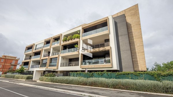 appartamento in vendita a Roma in zona Sette Bagni