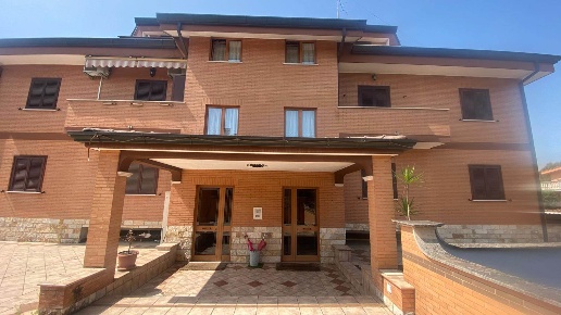 appartamento in vendita a Roma in zona Cinquina