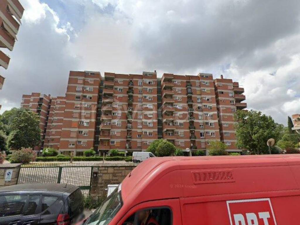 appartamento in vendita a Roma in zona Ardeatino