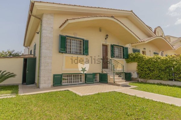 appartamento in vendita a Roma in zona Mezzocammino