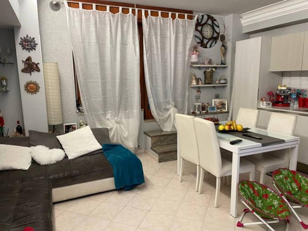 appartamento in vendita a Roma in zona Case Rosse