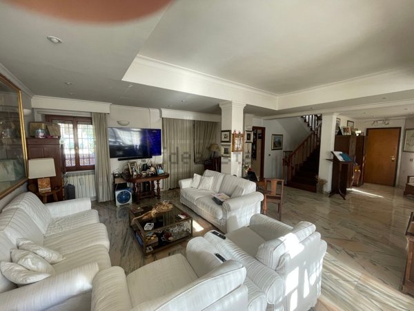 casa indipendente in vendita a Roma in zona EUR