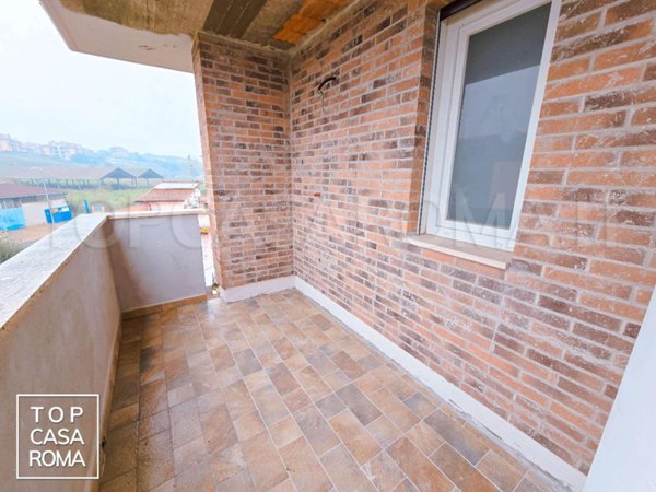 casa indipendente in vendita a Roma in zona Massimina/Casal Lumbroso