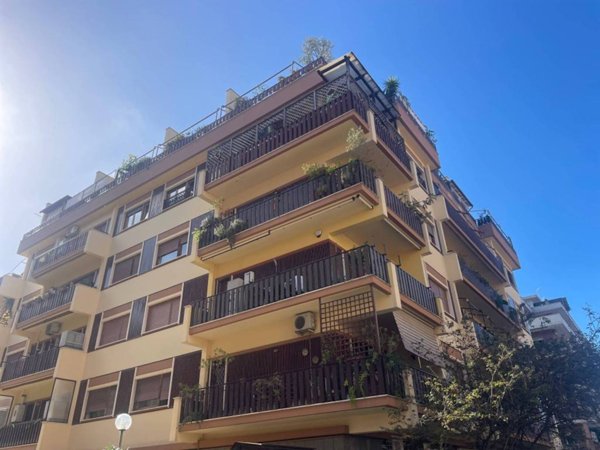 appartamento in vendita a Roma in zona Ostia