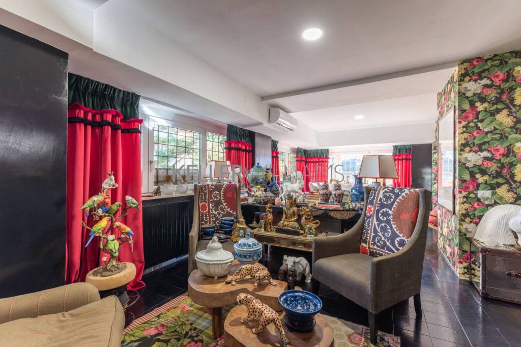 appartamento in vendita a Roma in zona Tomba di Nerone