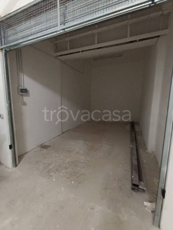 locale di sgombero in vendita a Roma in zona Torrevecchia