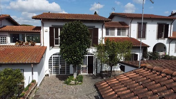 casa indipendente in vendita a Roma in zona Acilia