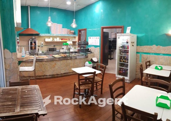 negozio in vendita a Roma in zona Ardeatino