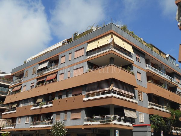 casa indipendente in vendita a Roma in zona Infernetto