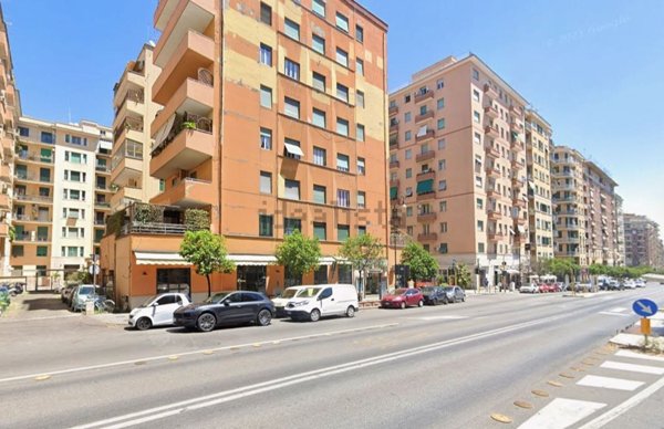 locale commerciale in vendita a Roma in zona Nomentano