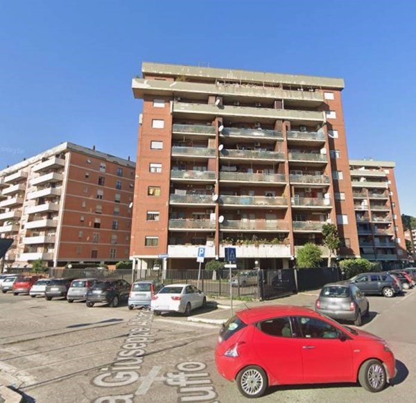 appartamento in vendita a Roma in zona Cinecittà