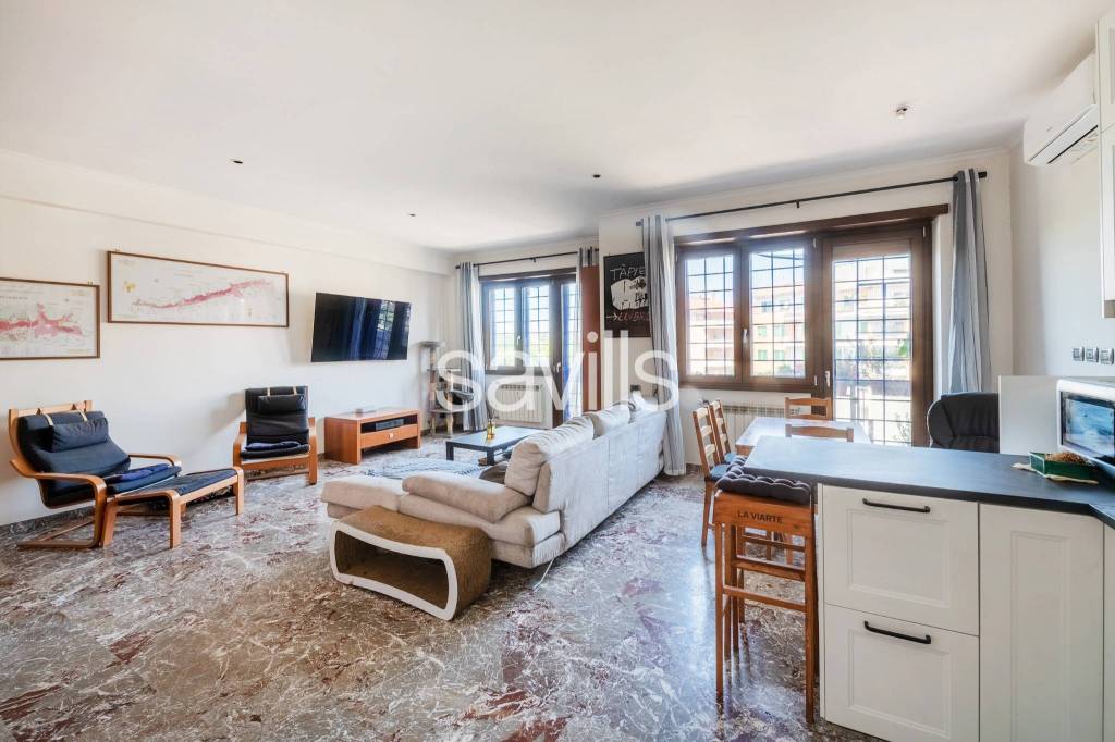 appartamento in vendita a Roma in zona Ardeatino