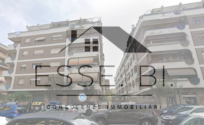 appartamento in vendita a Roma in zona Ostia