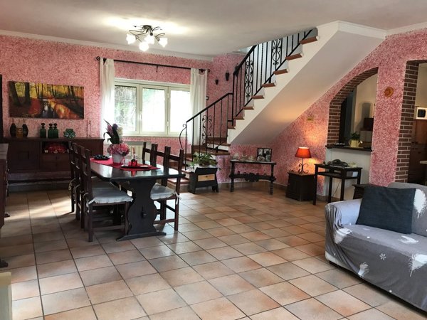 casa indipendente in vendita a Roma in zona Colle del Sole