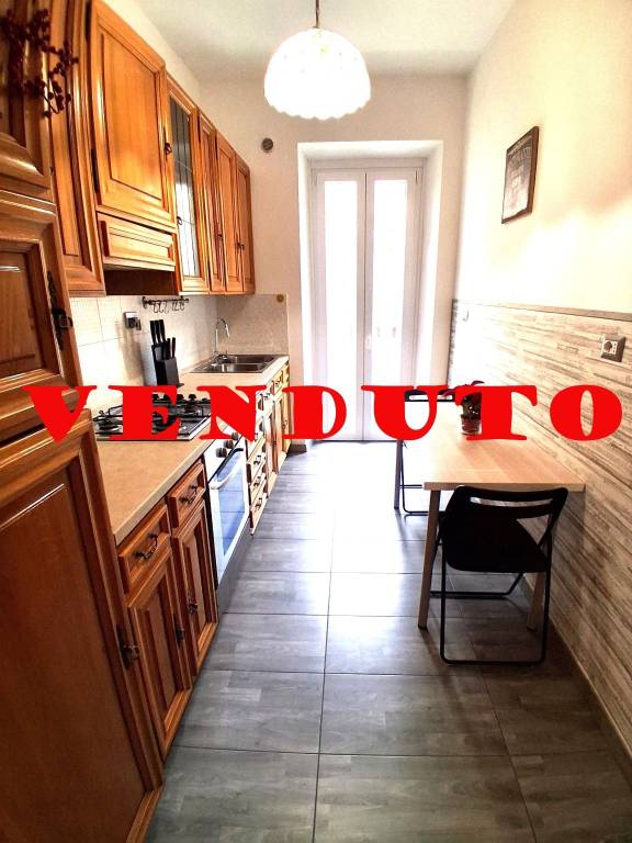 appartamento in vendita a Roma in zona Tuscolano