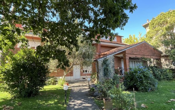 casa indipendente in vendita a Roma in zona Isola Farnese