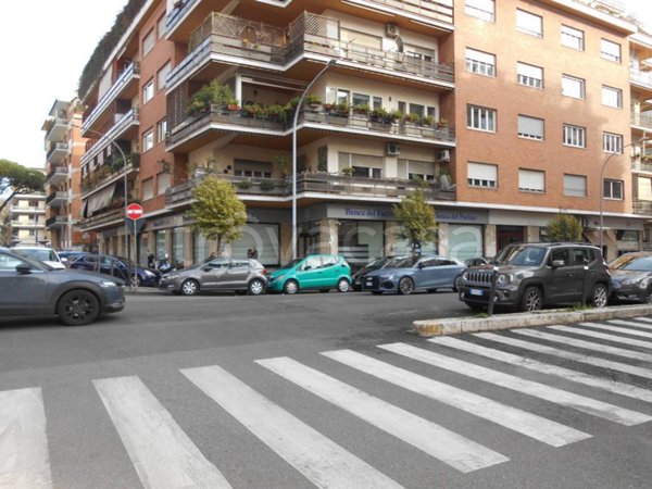 locale di sgombero in vendita a Roma