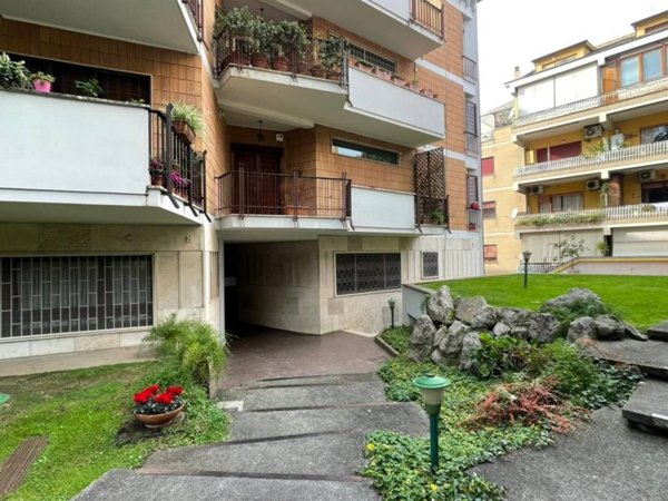 appartamento in vendita a Roma in zona Della Vittoria