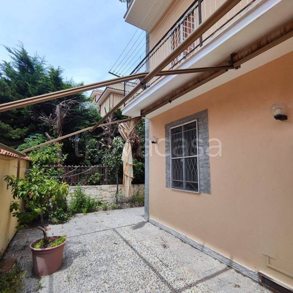 appartamento in vendita a Roma in zona Ostia