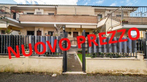 casa indipendente in vendita a Roma in zona Infernetto