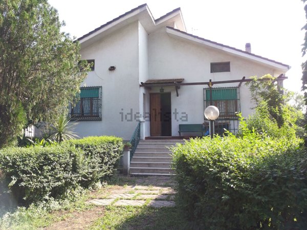 appartamento in vendita a Roma in zona Osteria del Curato