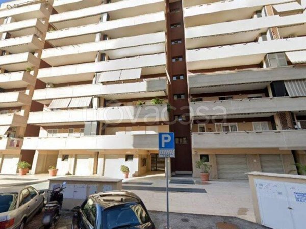 appartamento in vendita a Roma in zona Appio Claudio