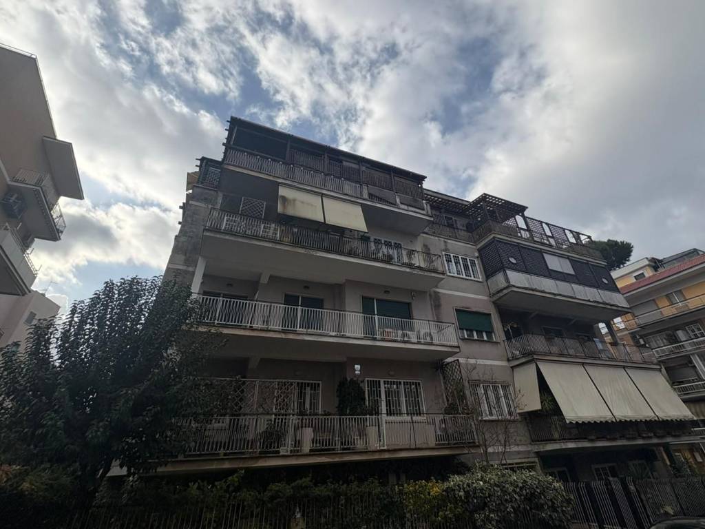 appartamento in vendita a Roma in zona Monte Sacro/Talenti