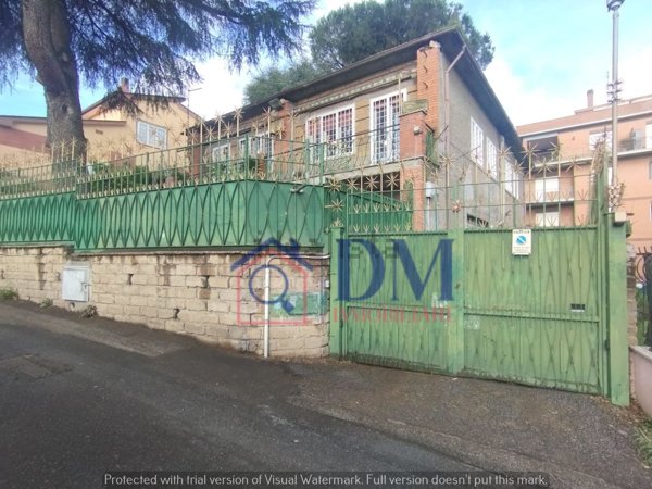 casa indipendente in vendita a Roma in zona Torrione Cerquetta