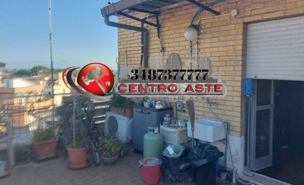 ufficio in vendita a Roma in zona Tomba di Nerone