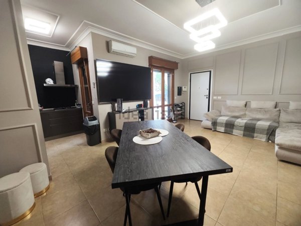 casa indipendente in vendita a Roma in zona Borghesiana