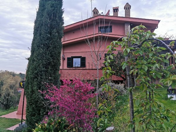 casa indipendente in vendita a Roma in zona Aurelio