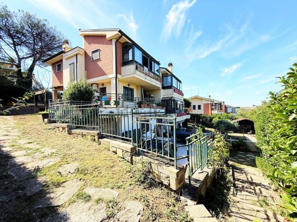 casa indipendente in vendita a Roma in zona Aurelio