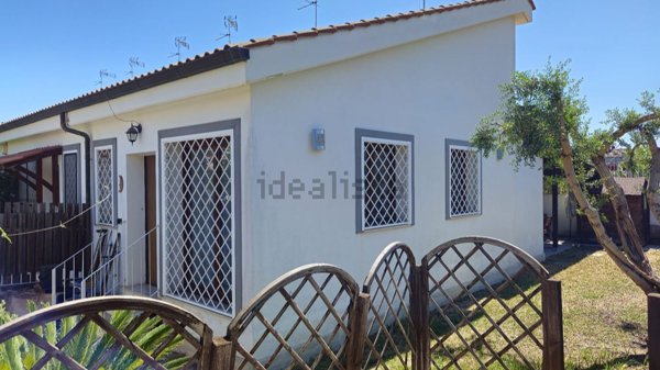 appartamento in vendita a Roma in zona Dragona/Bagnoletto