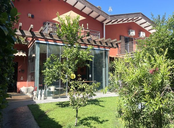 casa indipendente in vendita a Roma in zona Aurelio