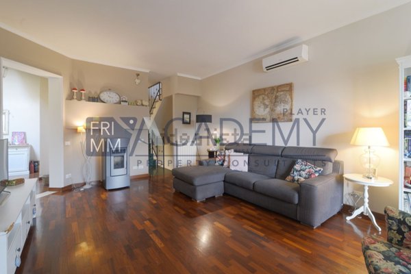 casa indipendente in vendita a Roma in zona Aurelio