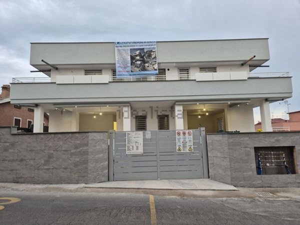 casa indipendente in vendita a Roma in zona Tor Bella Monaca